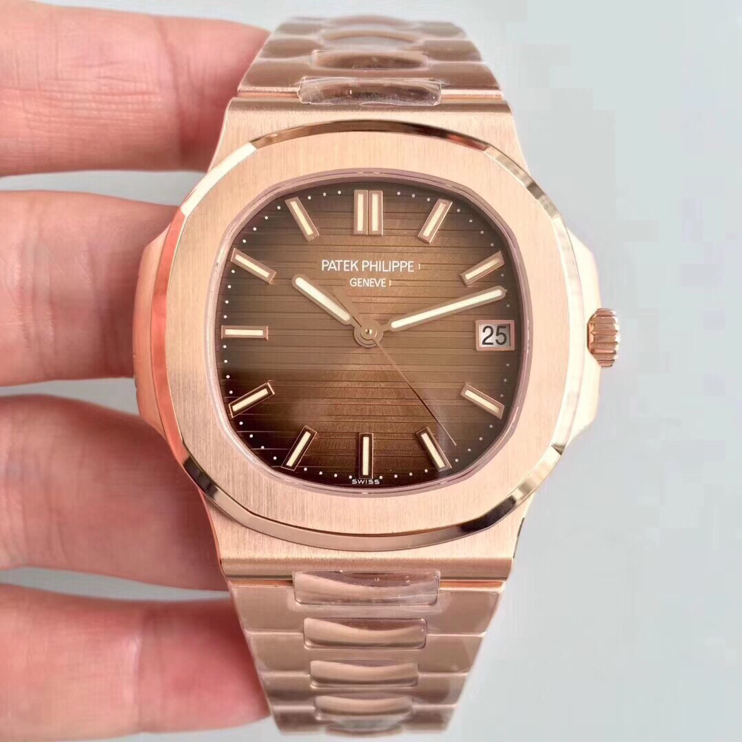 百达翡丽 Nautilus系列5711/1R-001 机械男表