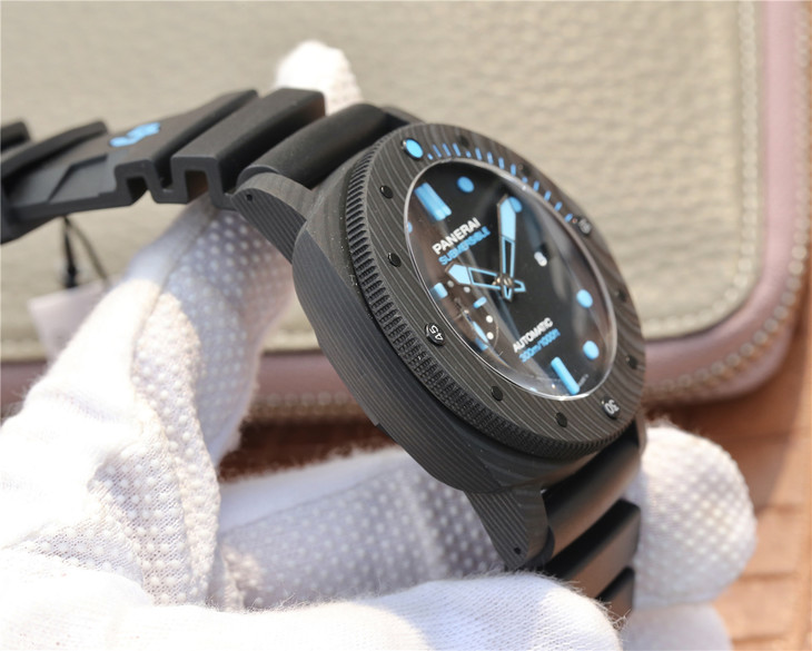 沛纳海SUBMERSIBLE 潜行系列PAM01616腕表