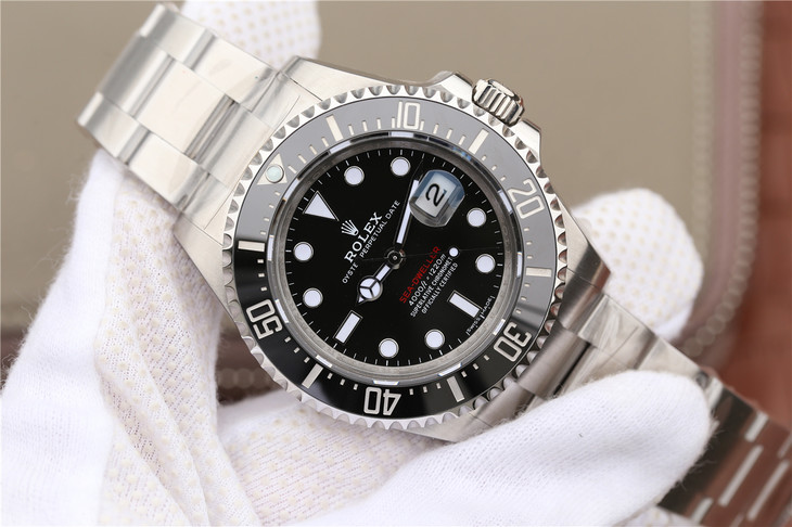 劳力士海使型系列m126600-0001腕表