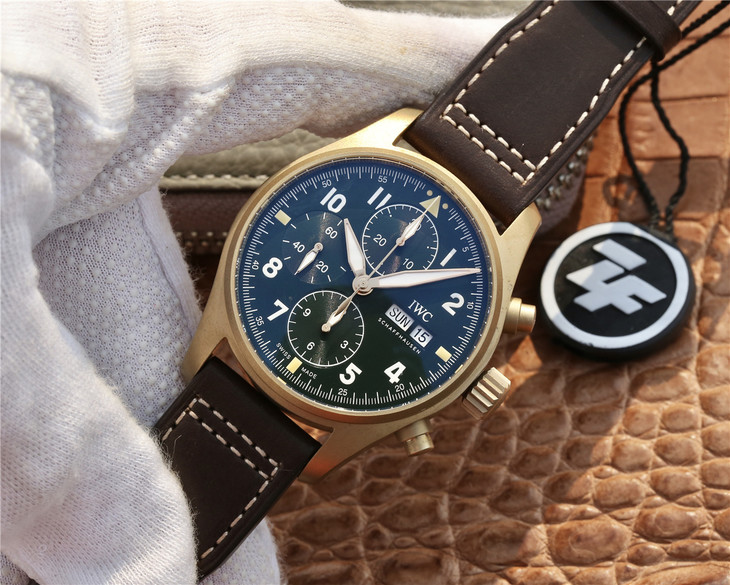 IWC万国表飞行员系列IW387902腕表