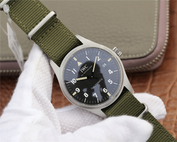 IWC万国表飞行员系列IW327007腕表