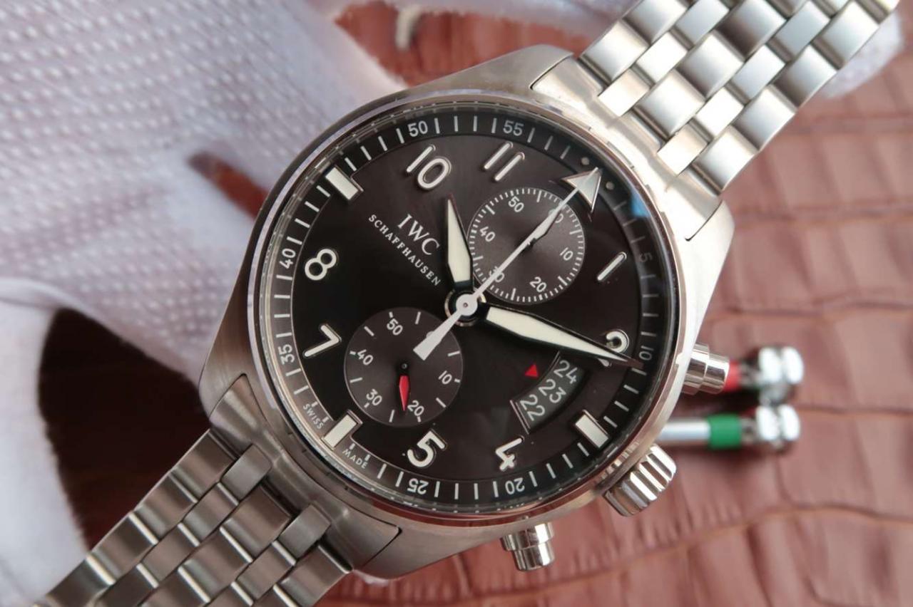 IWC万国表飞行员系列IW387808腕表