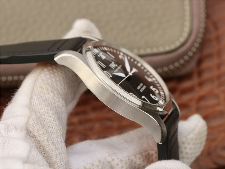 IWC万国表飞行员系列IW327001腕表