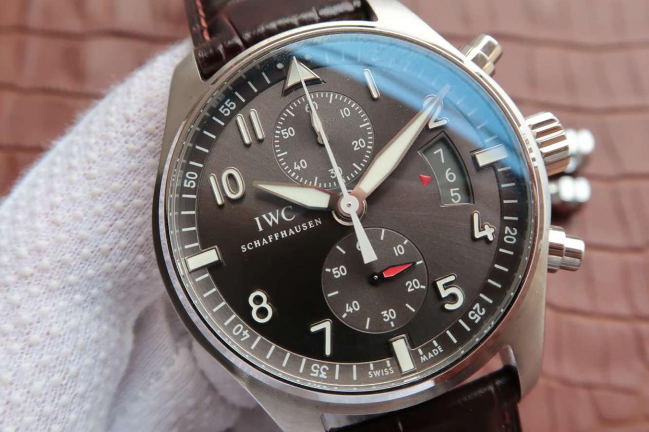 IWC万国表飞行员系列IW387808腕表
