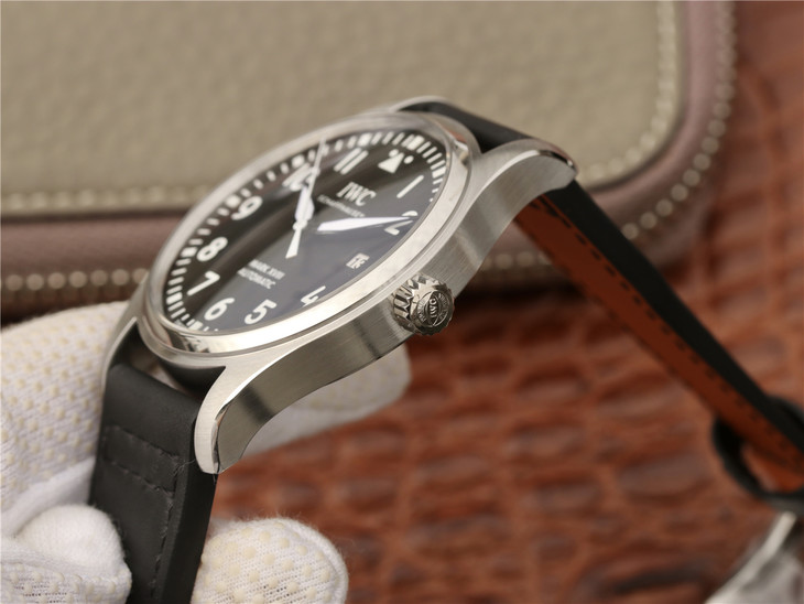 IWC万国表飞行员系列IW327001腕表