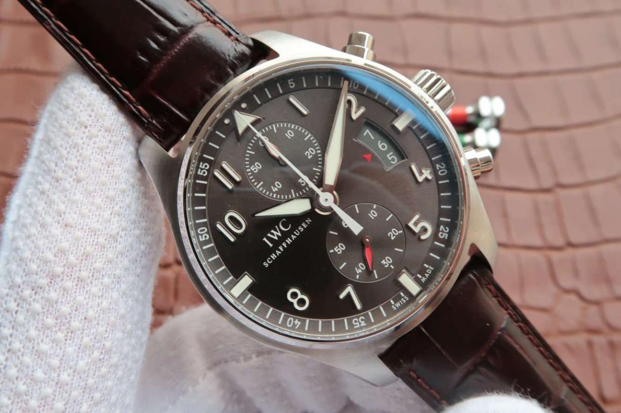 IWC万国表飞行员系列IW387808腕表