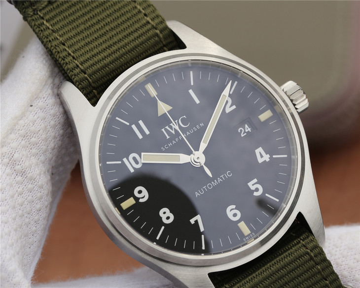 IWC万国表飞行员系列IW327007腕表