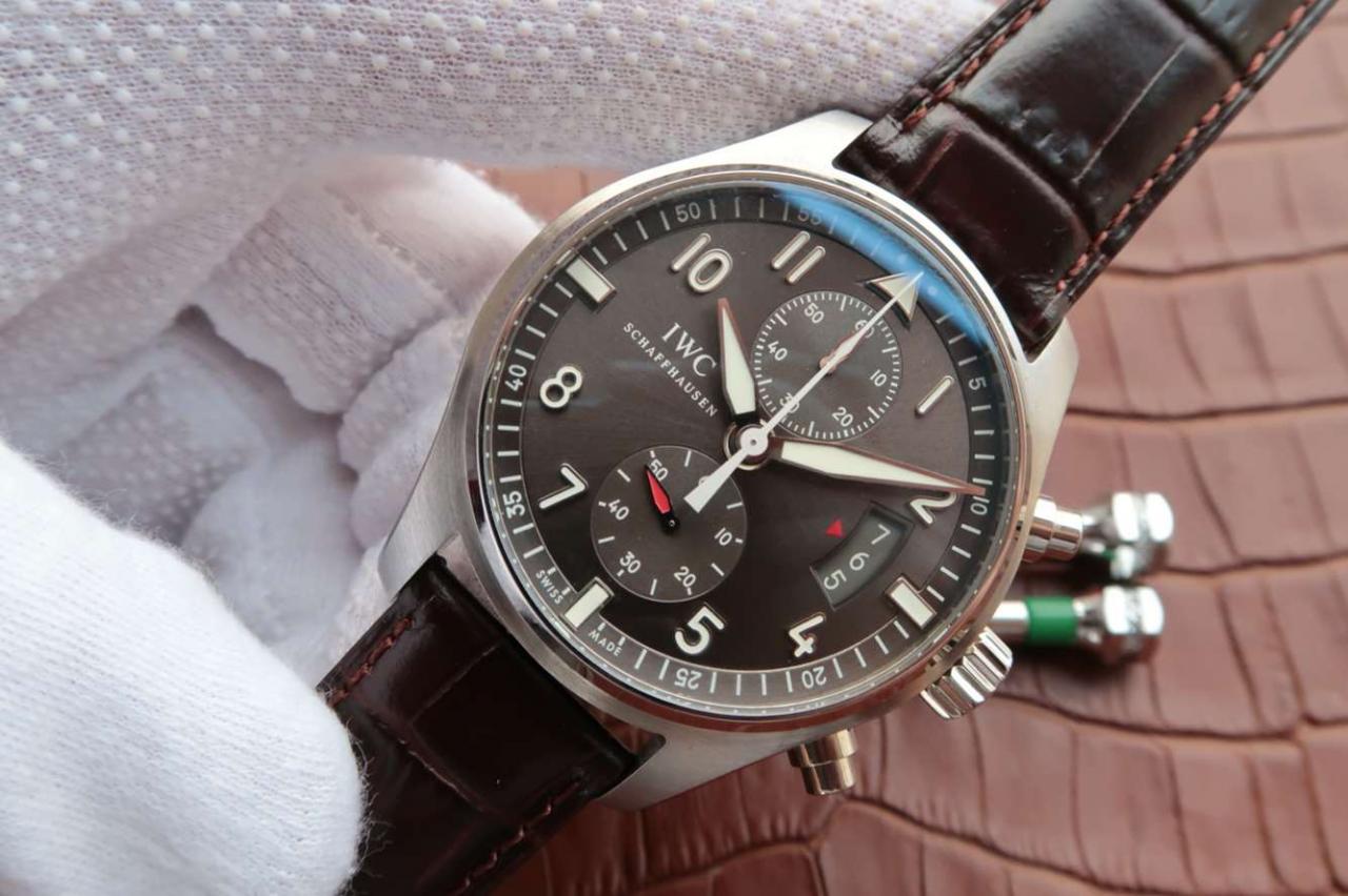 IWC万国表飞行员系列IW387808腕表