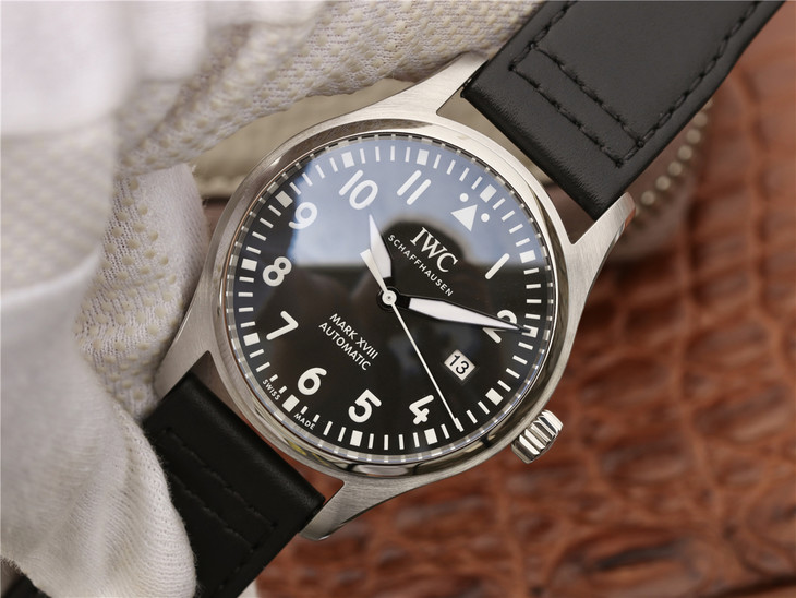 IWC万国表飞行员系列IW327001腕表