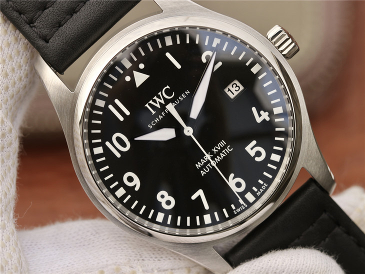 IWC万国表飞行员系列IW327001腕表
