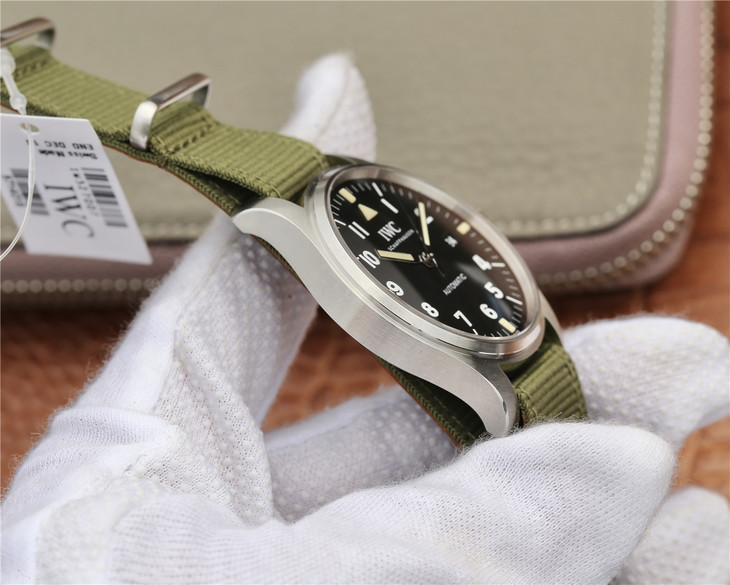 IWC万国表飞行员系列IW327007腕表