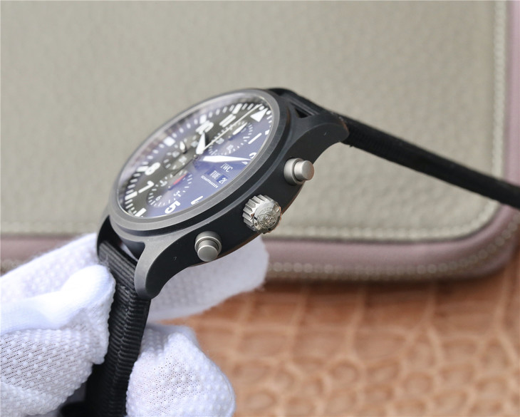 IWC万国表飞行员系列IW389101腕表