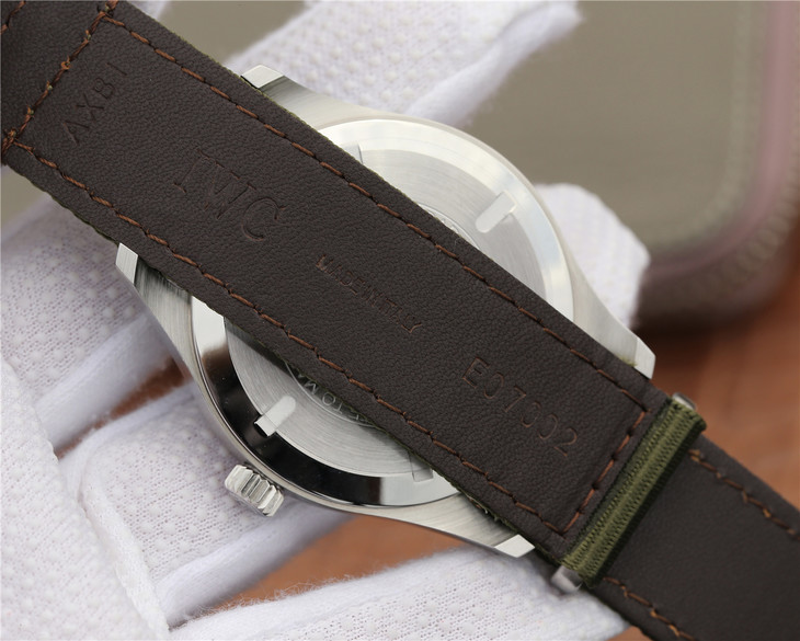 IWC万国表飞行员系列IW327007腕表
