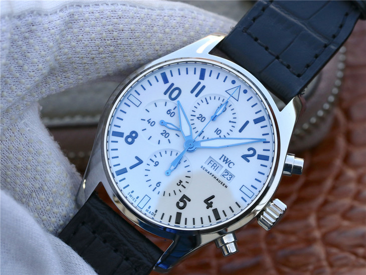 IWC万国表飞行员系列IW377725腕表
