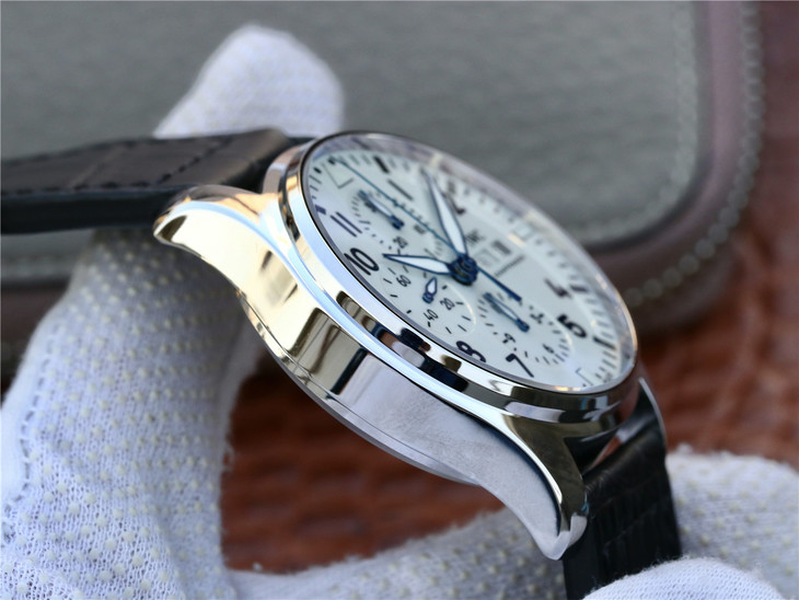 IWC万国表飞行员系列IW377725腕表