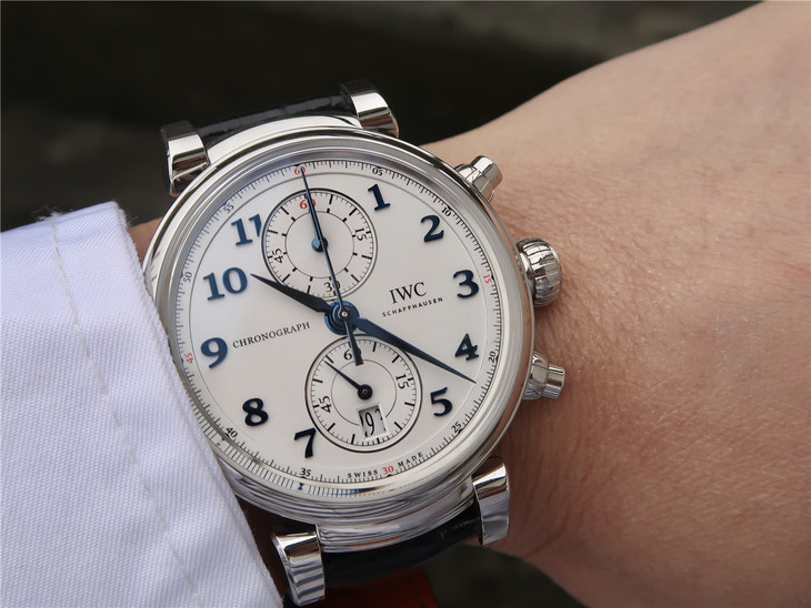 万国 Laureus Sport For Good Foundation 限量腕表这是 IWC 的第11枚「劳伦斯体育公益基金会」特别版腕表