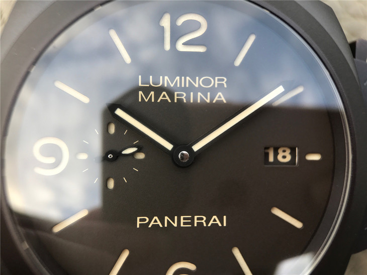 沛纳海LUMINOR 1950系列PAM 00386腕表