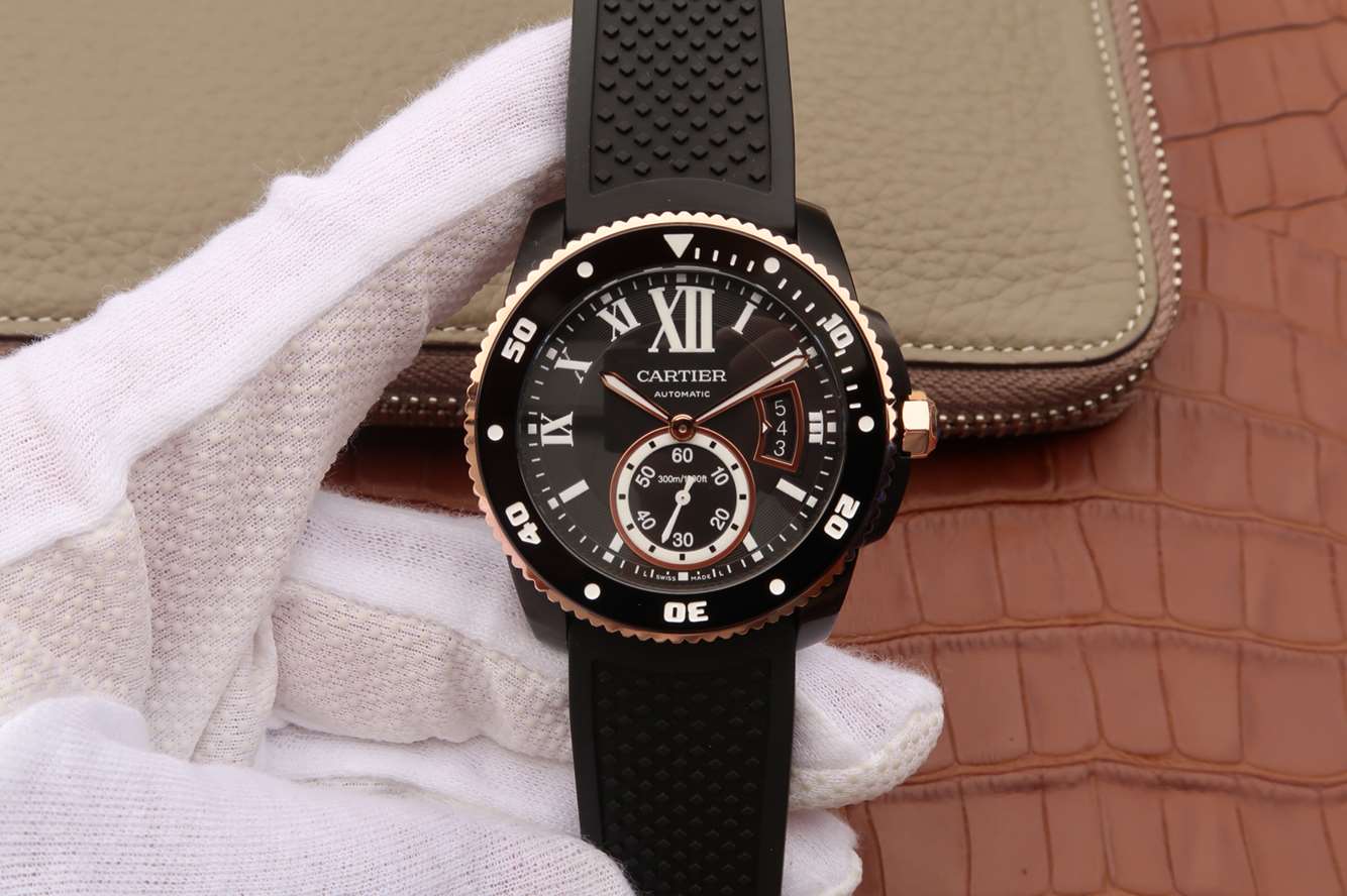 卡地亚CALIBRE DE CARTIER 系列W2CA0004腕表