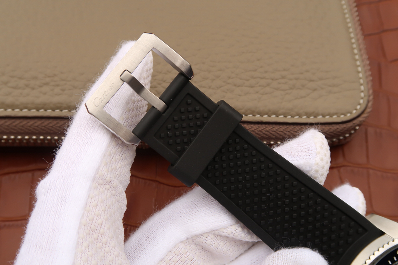 卡地亚CALIBRE DE CARTIER 系列W7100056腕表