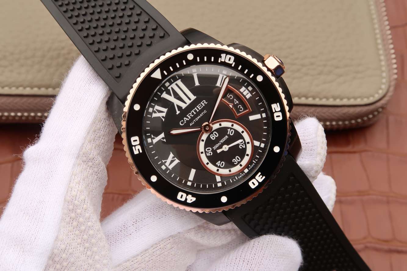 卡地亚CALIBRE DE CARTIER 系列W2CA0004腕表