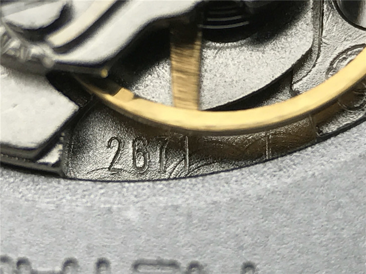 卡地亚蓝气球系列W69017Z4腕表 (36MM)