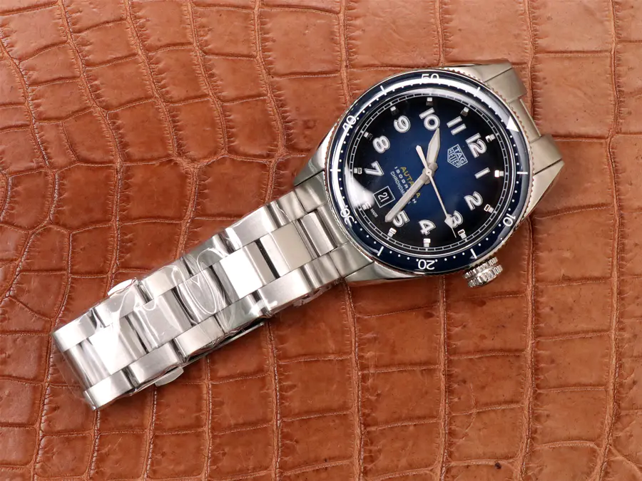 泰格豪雅TAG HEUER AUTAVIA系列WBE5116.EB0173腕表