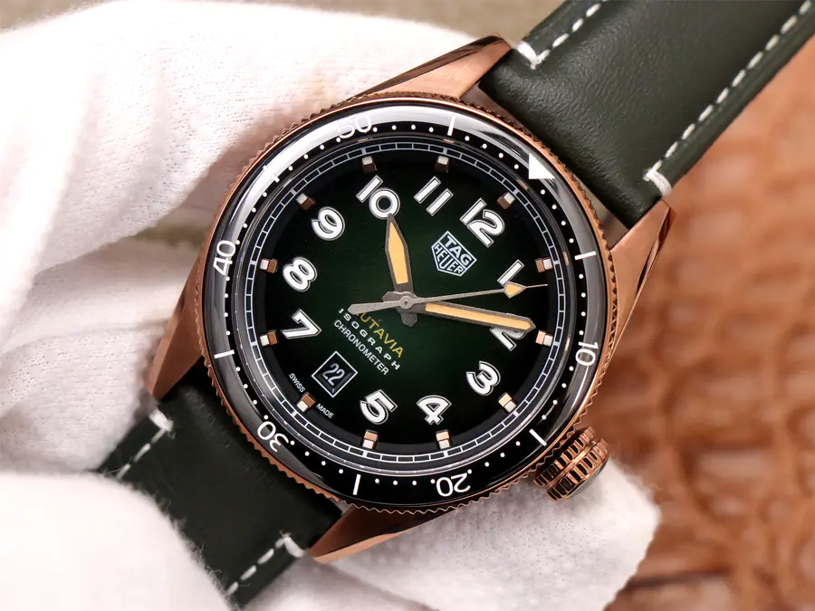 泰格豪雅TAG HEUER AUTAVIA系列WBE5190.FC8268腕表