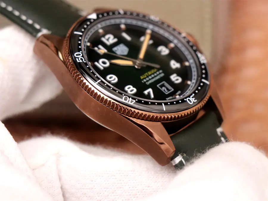 泰格豪雅TAG HEUER AUTAVIA系列WBE5190.FC8268腕表