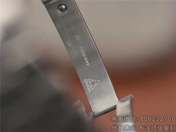 欧米茄​一比一超精仿超霸系列329.30.44.51.01.002