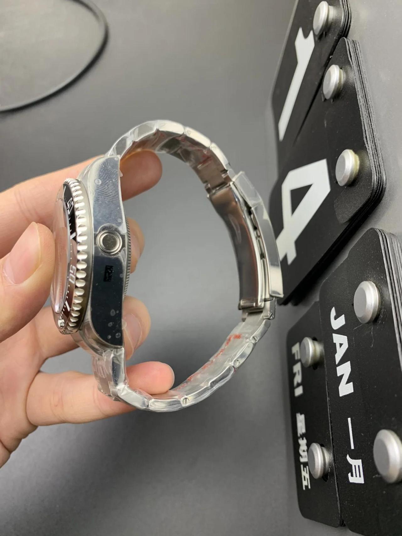 劳力士一比一男表海使型系列m126660-0001黑鬼王腕表