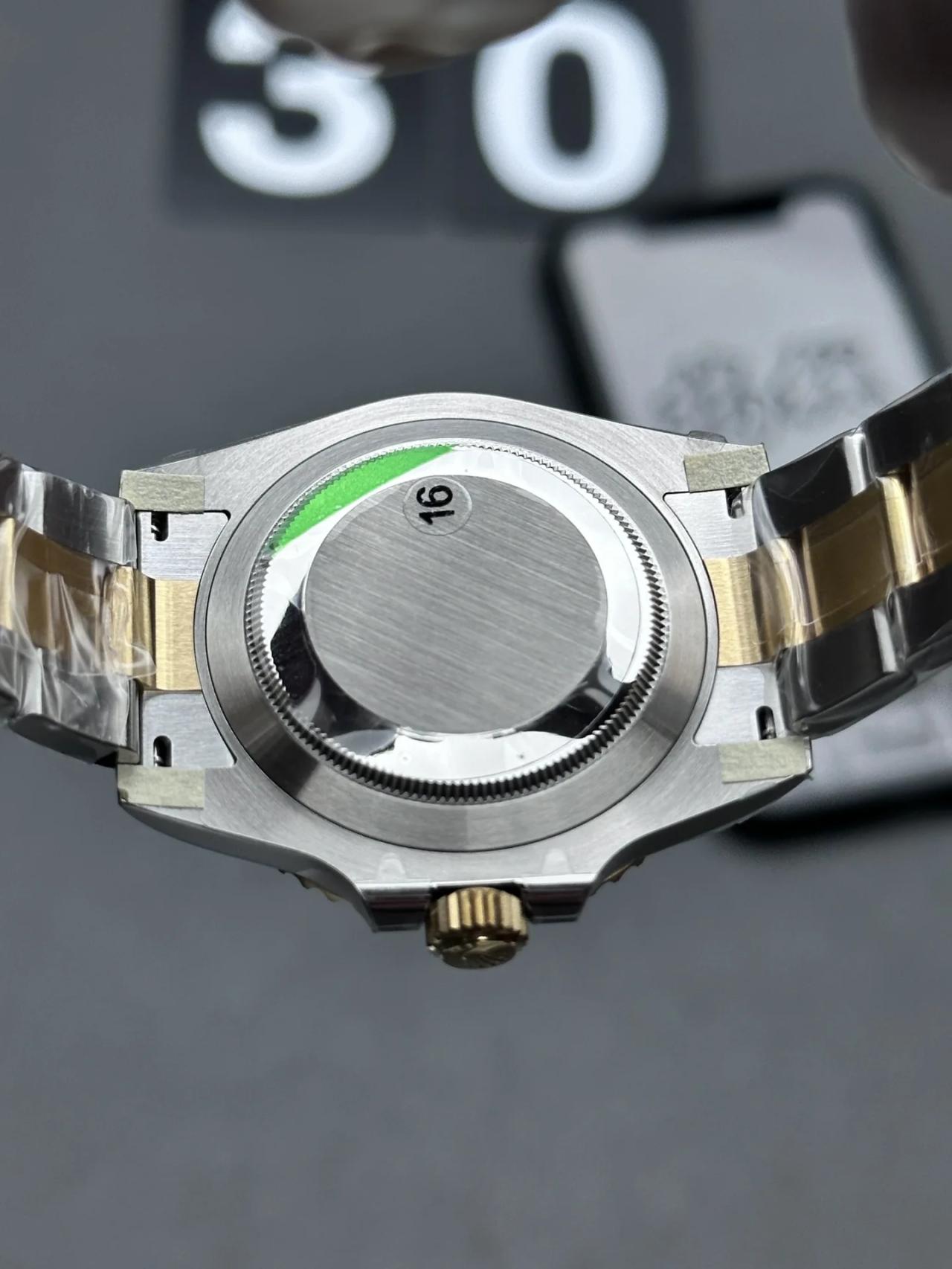 劳力士间金黑水鬼潜航者型系列m126613ln-0002腕表