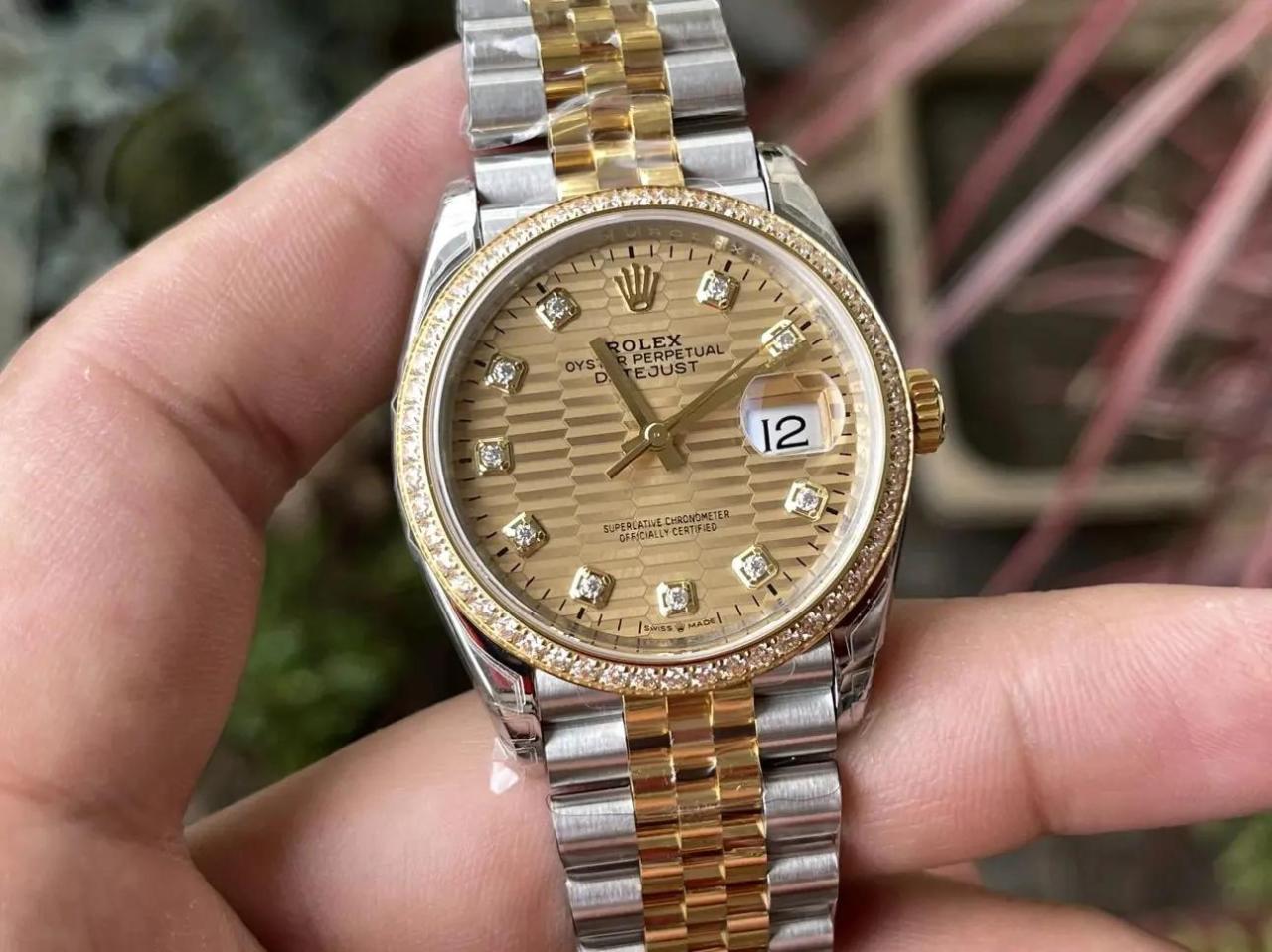 精仿劳力士水鬼价格日志啥厂仿的真型系列m126281rbr-0029腕表