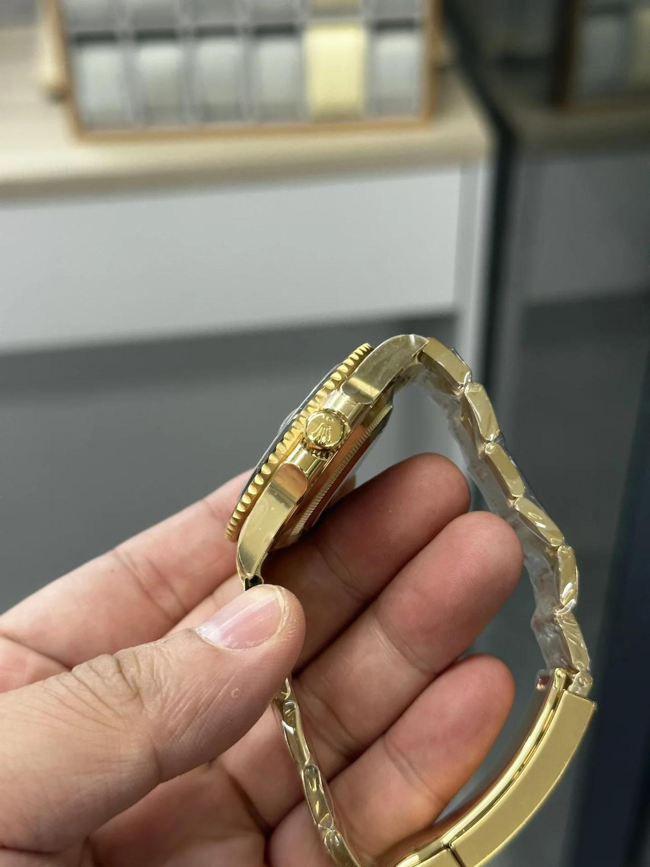 劳力士潜航者型系列116618LN-97208 黑盘腕表全金黑水鬼