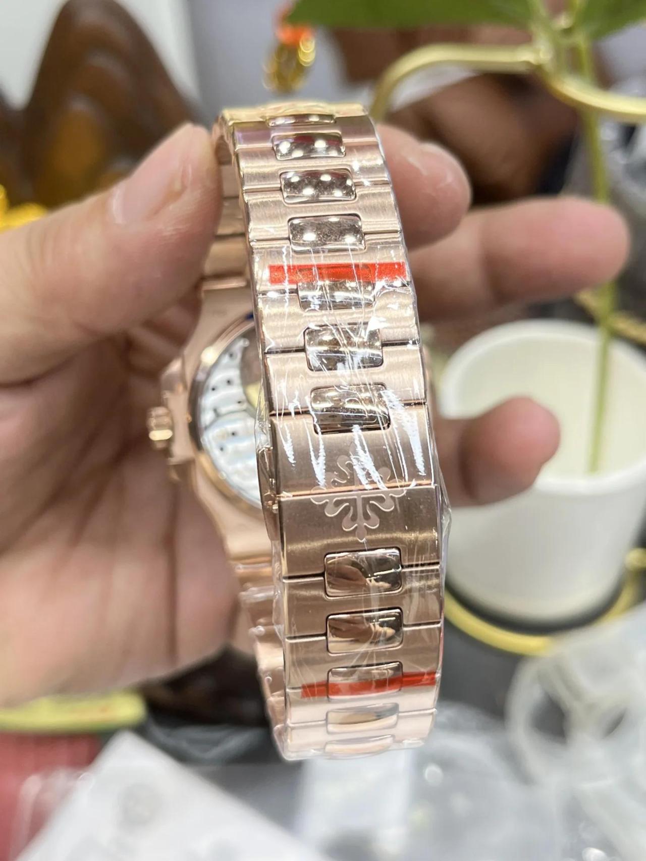 百达翡丽运动优雅系列5712/1R-001精仿一比一机械腕表